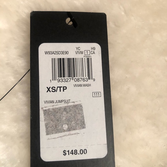 Guess - Picture 4 of 5